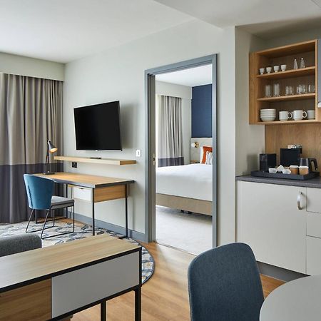 Residence Inn By Marriott Слау Экстерьер фото