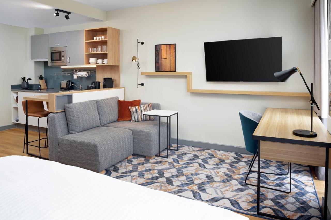 Residence Inn By Marriott Слау Экстерьер фото