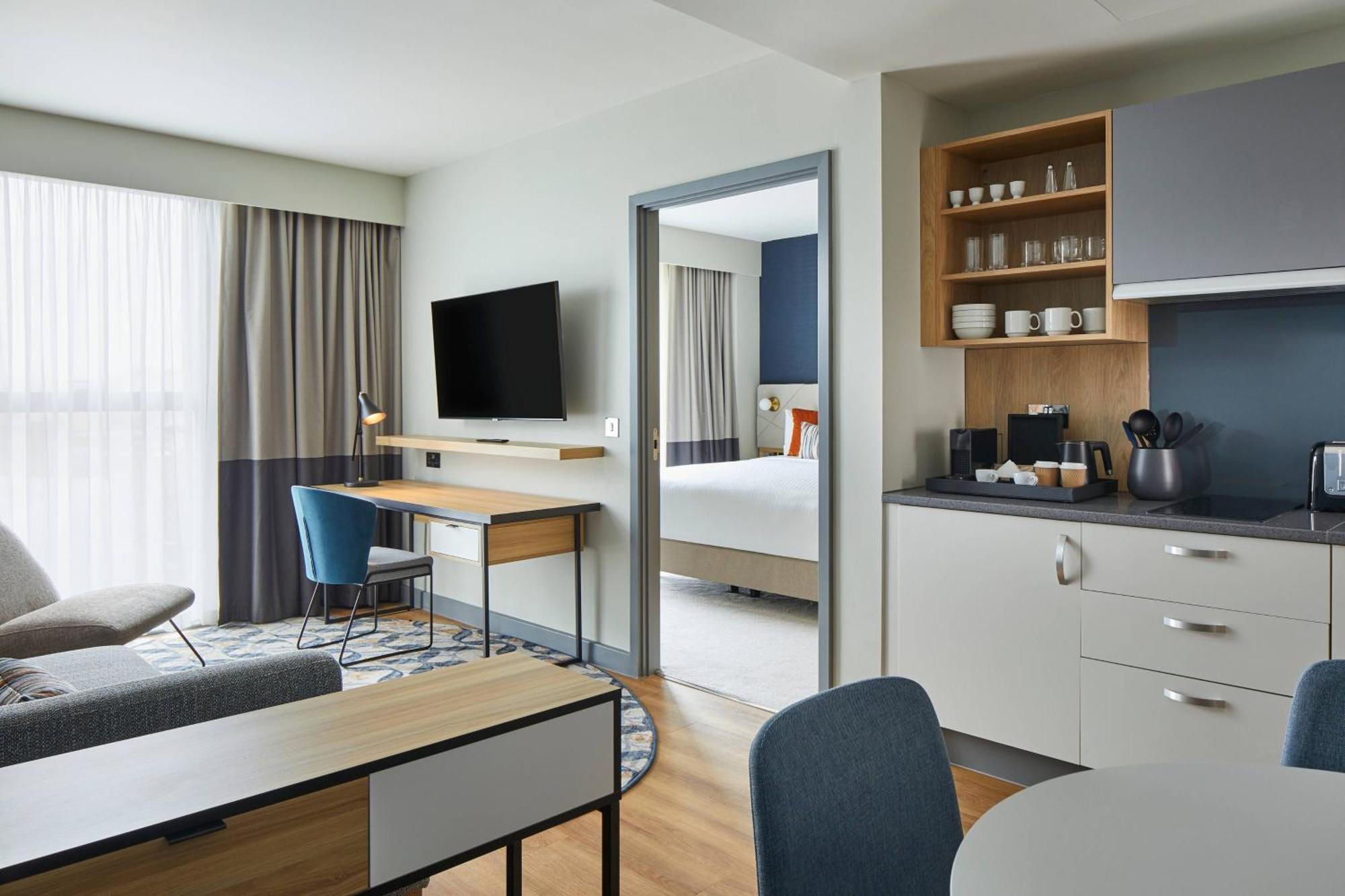 Residence Inn By Marriott Слау Экстерьер фото