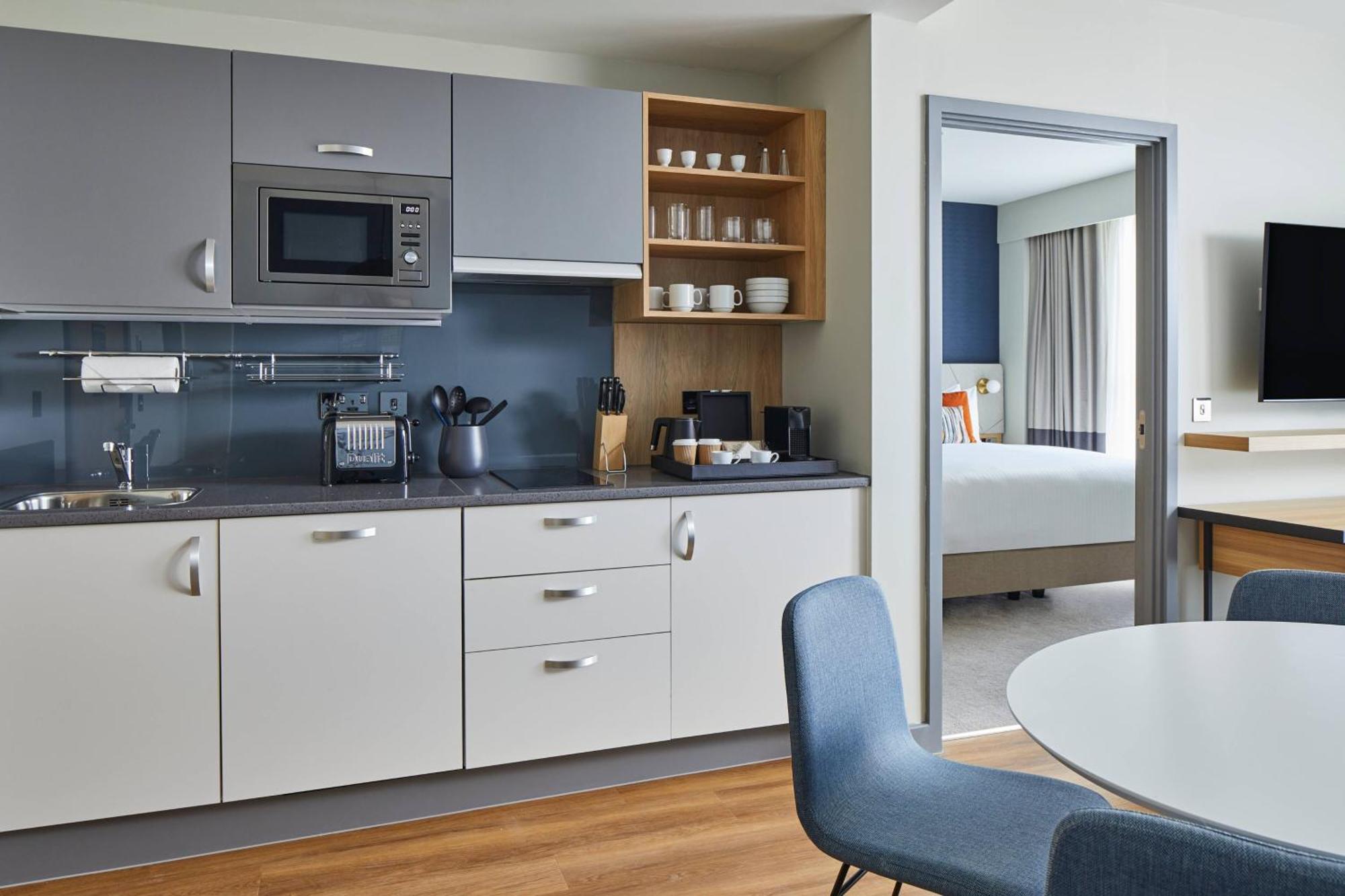 Residence Inn By Marriott Слау Экстерьер фото